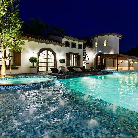 Villa Seville HHQ Zewnętrze zdjęcie