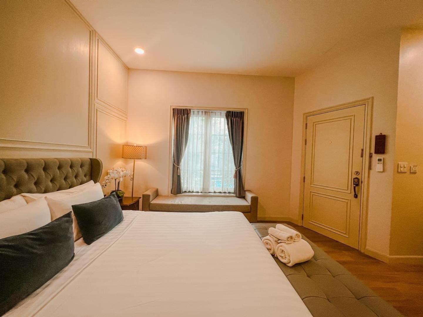 Villa Seville HHQ Zewnętrze zdjęcie